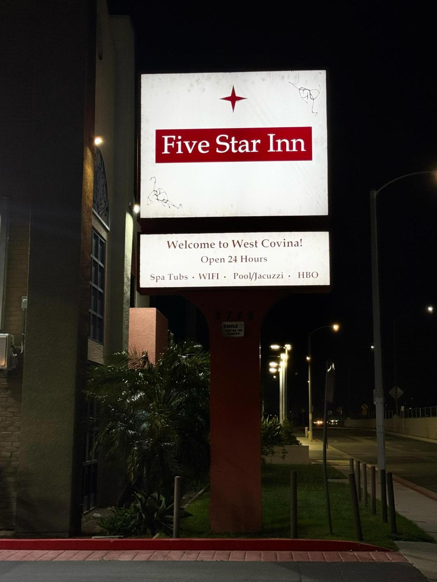 Five Star Inn Уэст-Ковина Экстерьер фото