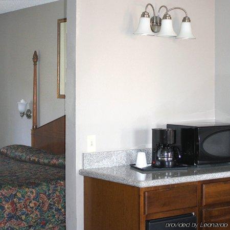 Five Star Inn Уэст-Ковина Номер фото